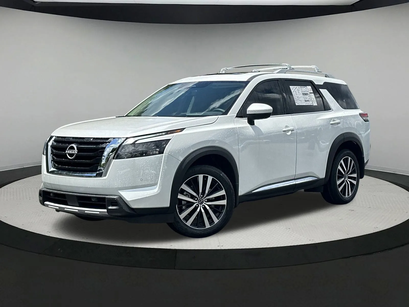 White 2025 Nissan Pathfinder Platinum for sale in Newnan, GA
