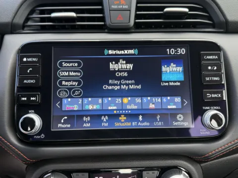 More photos of 2025 Nissan Versa 1.6 SR at ALM Nissan Newnan, GA
