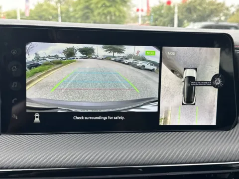 More photos of 2025 Nissan Kicks SR at ALM Nissan Newnan, GA