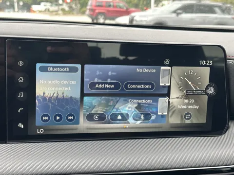 More photos of 2025 Nissan Kicks SR at ALM Nissan Newnan, GA
