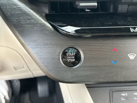 More photos of 2025 Nissan Murano SV at ALM Nissan Newnan, GA