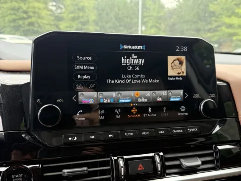 More photos of 2025 Nissan Pathfinder Platinum at ALM Nissan Newnan, GA