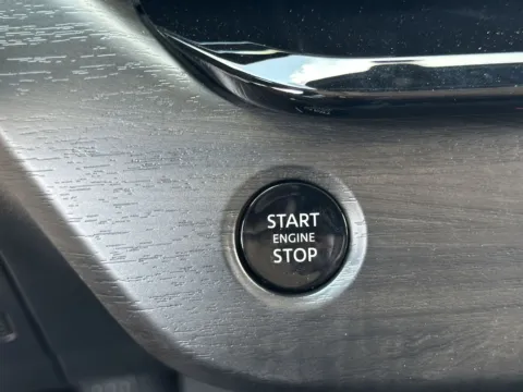 More photos of 2025 Nissan Murano SV at ALM Nissan Newnan, GA