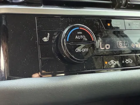 More photos of 2025 Nissan Pathfinder SL at ALM Nissan Newnan, GA
