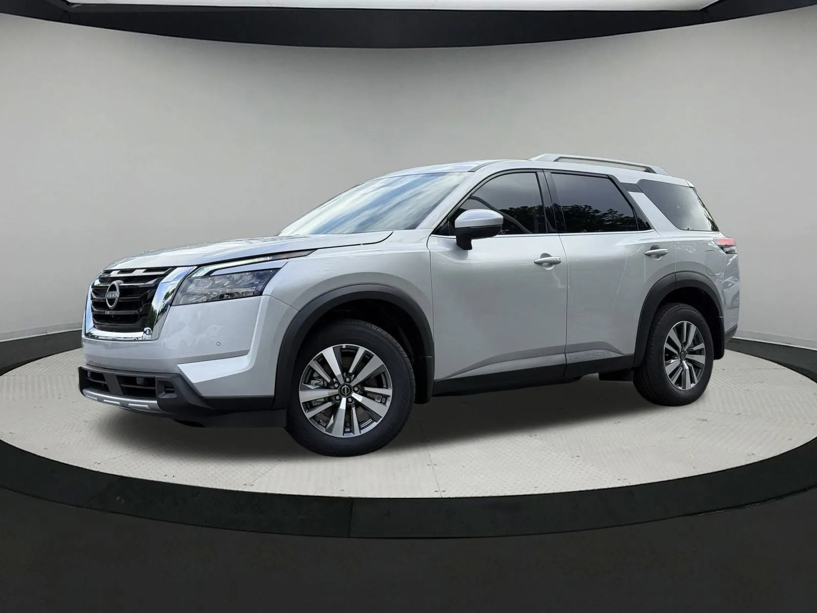 Silver 2025 Nissan Pathfinder SL for sale in Newnan, GA
