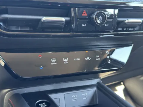 More photos of 2025 Nissan Kicks SR at ALM Nissan Newnan, GA