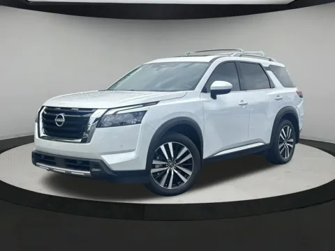 White 2025 Nissan Pathfinder Platinum for sale in Newnan, GA