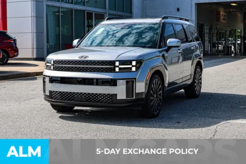 More photos of 2024 Hyundai Santa Fe Calligraphy at ALM Nissan Newnan, GA