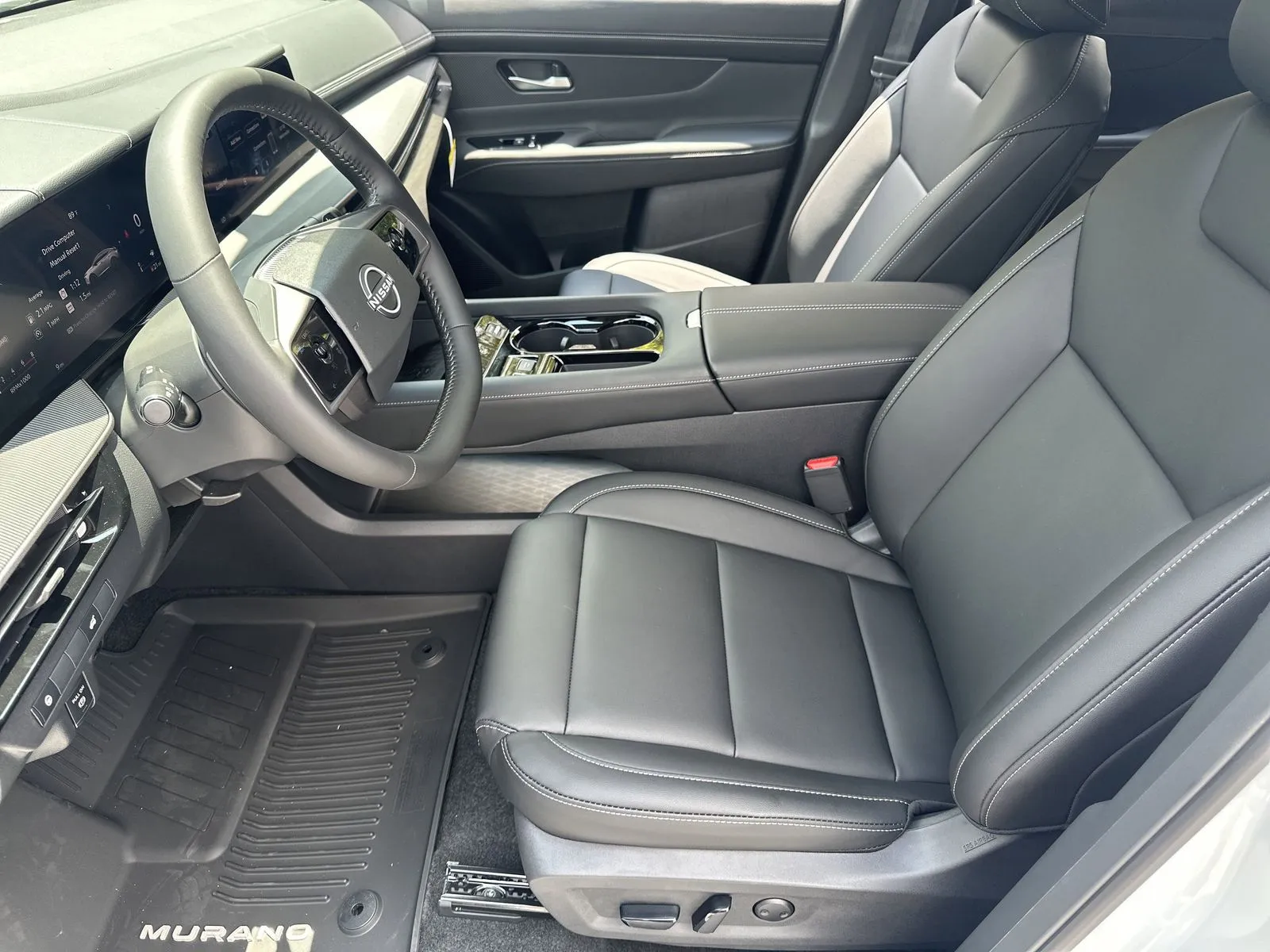 2025 Nissan Murano SV - Photo 18