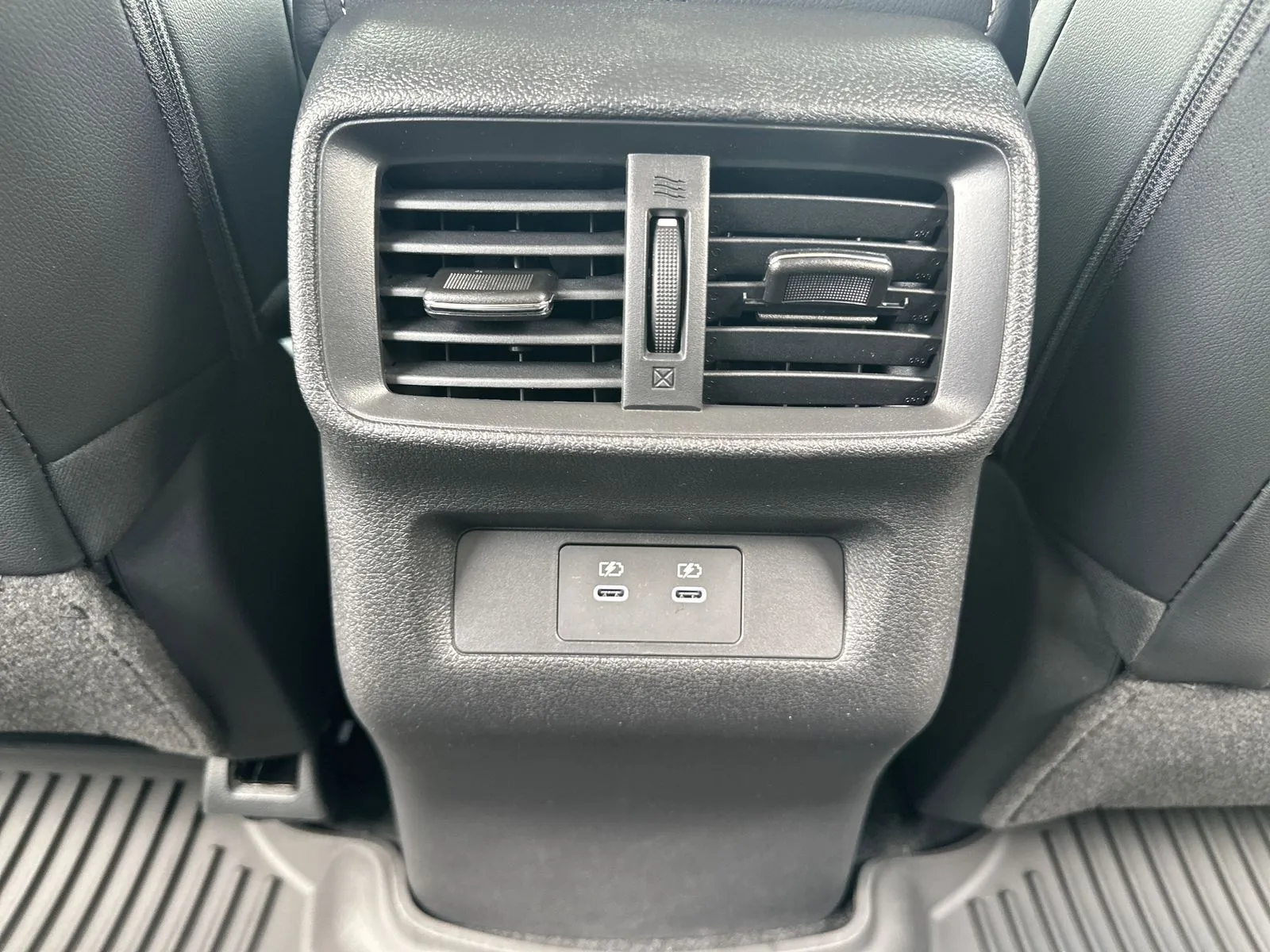 2025 Nissan Murano SV - Photo 22