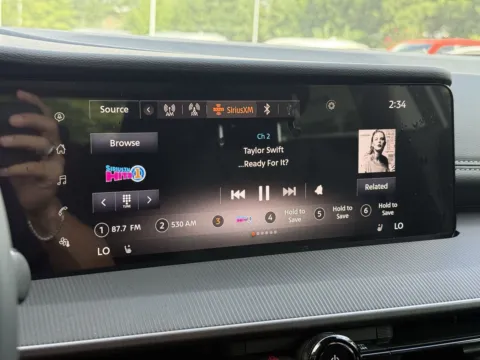 More photos of 2025 Nissan Murano SV at ALM Nissan Newnan, GA