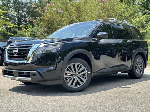 Black 2025 Nissan Pathfinder SL for sale in Newnan, GA