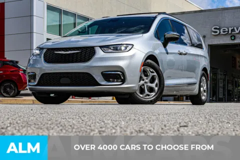 Another view of 2023 Chrysler Pacifica Limited for sale in Newnan, GA at ALM Nissan Newnan