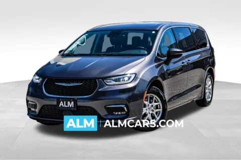 Gray 2023 Chrysler Pacifica Touring L for sale in Newnan, GA
