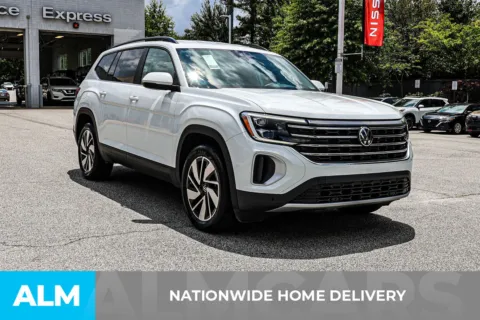 More photos of 2024 Volkswagen Atlas 2.0T SE w/Technology at ALM Nissan Newnan, GA