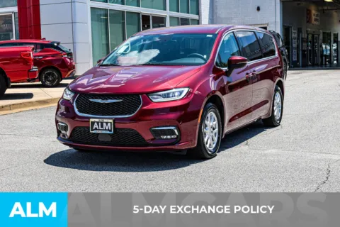 More photos of 2023 Chrysler Pacifica Touring L at ALM Nissan Newnan, GA