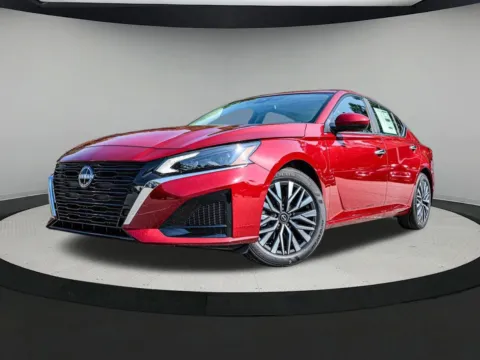 Photos of 2024 Nissan Altima 2.5 SV for sale in Newnan, GA at ALM Nissan Newnan