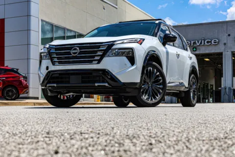 Photos of 2025 Nissan Rogue Platinum for sale in Newnan, GA at ALM Nissan Newnan