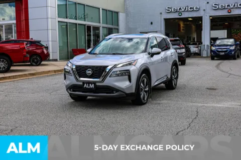 More photos of 2021 Nissan Rogue SL at ALM Nissan Newnan, GA