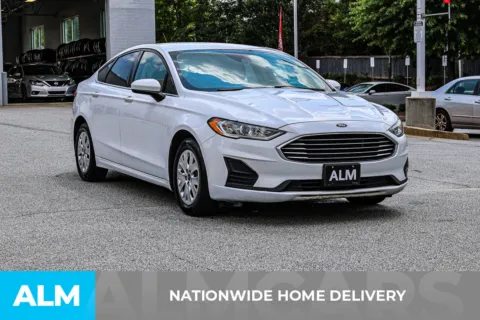 More photos of 2019 Ford Fusion S at ALM Nissan Newnan, GA