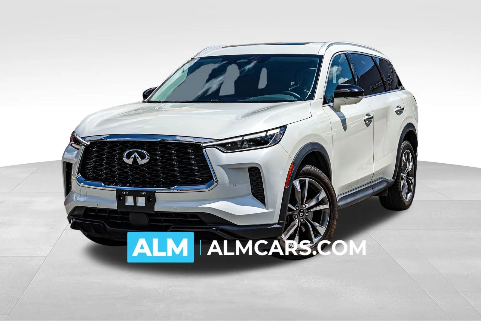 2023 INFINITI QX60 LUXE's photo