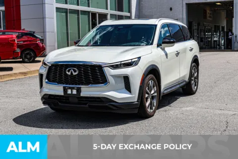 More photos of 2023 INFINITI QX60 LUXE at ALM Nissan Newnan, GA