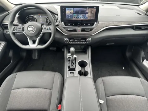 Photos of 2025 Nissan Altima 2.5 SV for sale in Newnan, GA at ALM Nissan Newnan