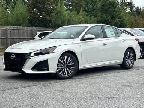 White 2025 Nissan Altima 2.5 SV for sale in Newnan, GA