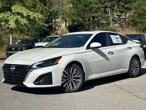 White 2025 Nissan Altima 2.5 SV for sale in Newnan, GA
