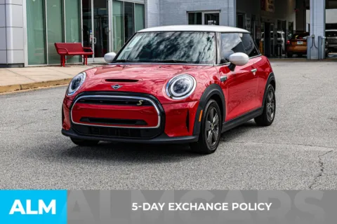 More photos of 2022 MINI Cooper SE Electric Cooper SE at ALM Nissan Newnan, GA