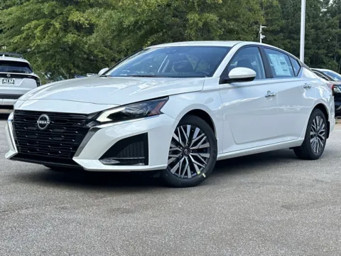 White 2025 Nissan Altima 2.5 SV for sale in Newnan, GA
