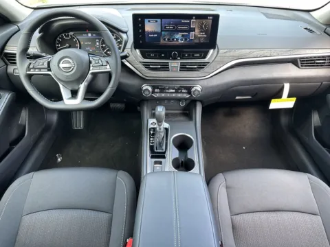 Photos of 2025 Nissan Altima 2.5 SV for sale in Newnan, GA at ALM Nissan Newnan