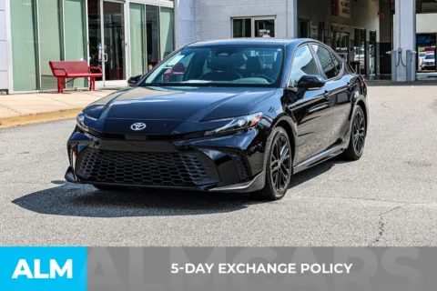 More photos of 2025 Toyota Camry SE at ALM Nissan Newnan, GA