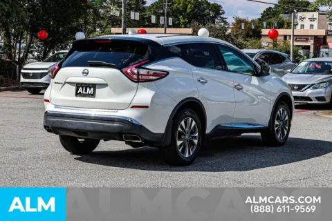 More photos of 2017 Nissan Murano S at ALM Nissan Newnan, GA