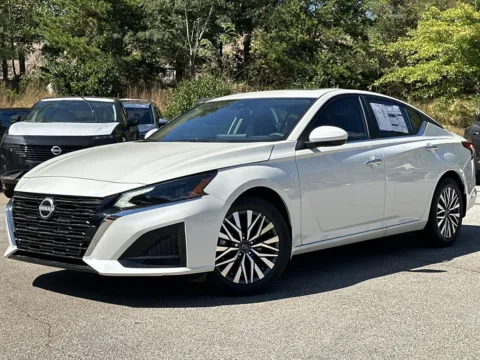 White 2025 Nissan Altima 2.5 SV for sale in Newnan, GA