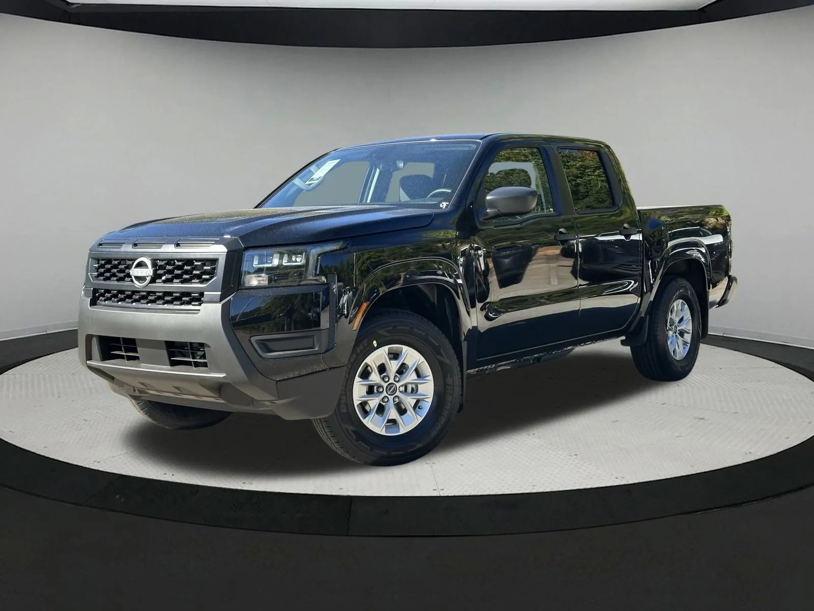 2026 Nissan Frontier S's photo
