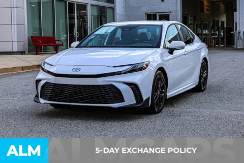 More photos of 2025 Toyota Camry SE at ALM Nissan Newnan, GA