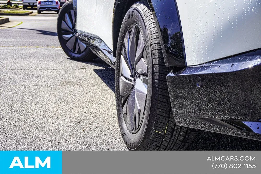 2023 Nissan Ariya Platinum+ - Photo 17