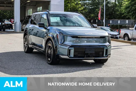More photos of 2024 Kia EV9 GT-Line at ALM Nissan Newnan, GA
