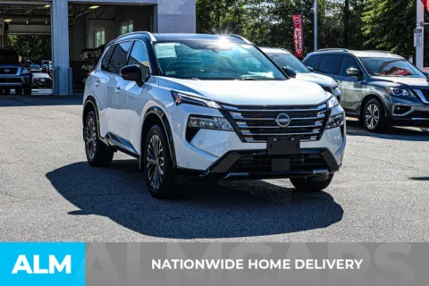 More photos of 2024 Nissan Rogue Platinum at ALM Nissan Newnan, GA
