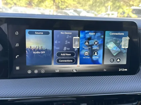 More photos of 2026 Nissan Kicks SR at ALM Nissan Newnan, GA