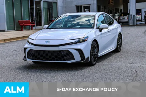 More photos of 2025 Toyota Camry SE at ALM Nissan Newnan, GA