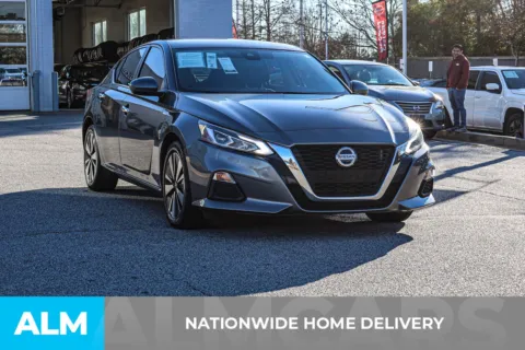 More photos of 2022 Nissan Altima 2.5 SV at ALM Nissan Newnan, GA