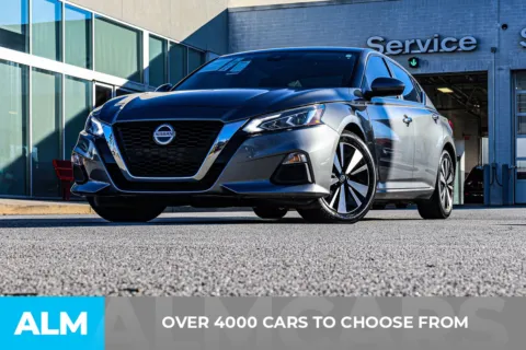 Another view of 2022 Nissan Altima 2.5 SV for sale in Newnan, GA at ALM Nissan Newnan