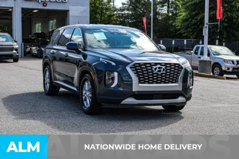 More photos of 2021 Hyundai Palisade SE at ALM Nissan Newnan, GA