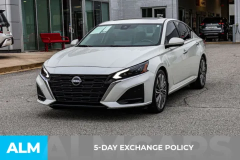 More photos of 2023 Nissan Altima 2.5 SL at ALM Nissan Newnan, GA