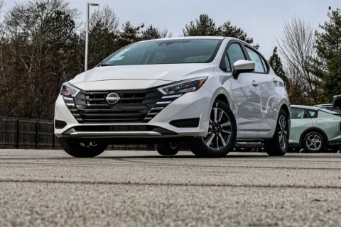 Photos of 2025 Nissan Versa 1.6 SV for sale in Newnan, GA at ALM Nissan Newnan