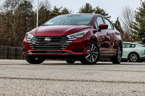 Photos of 2025 Nissan Versa 1.6 SV for sale in Newnan, GA at ALM Nissan Newnan