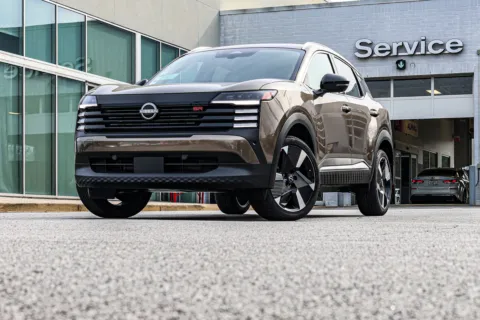 Photos of 2026 Nissan Kicks SR for sale in Newnan, GA at ALM Nissan Newnan