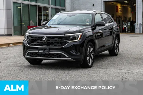 More photos of 2024 Volkswagen Atlas Cross Sport 2.0T SE w/Technology at ALM Nissan Newnan, GA